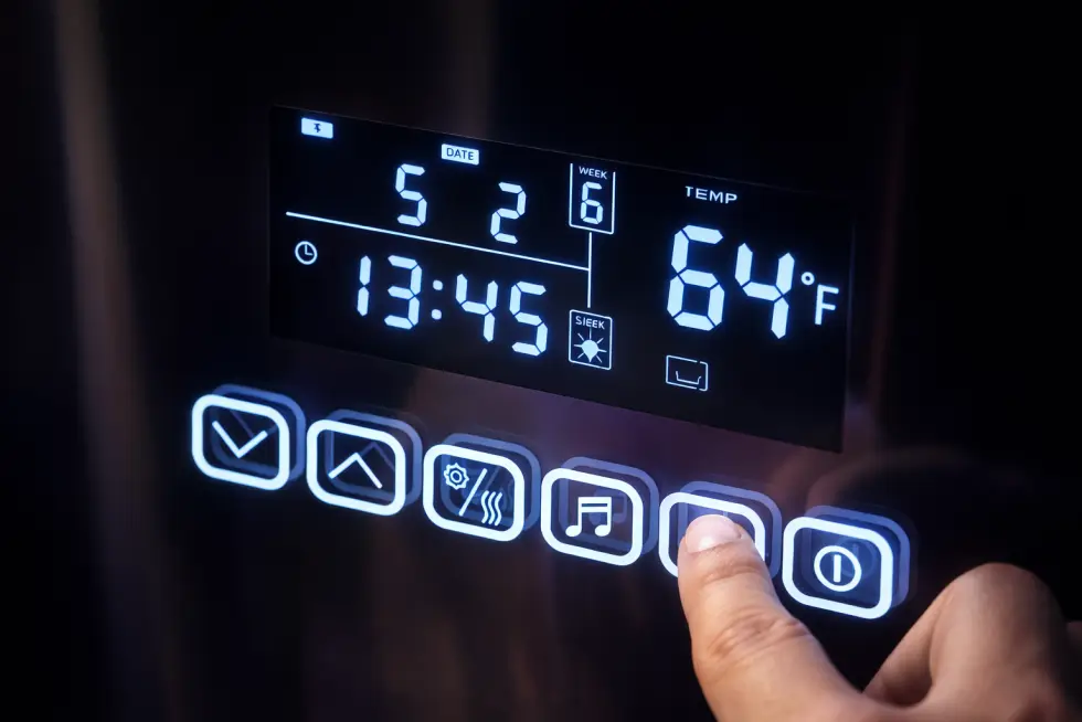 Custom smart feature reference for mirror solutions