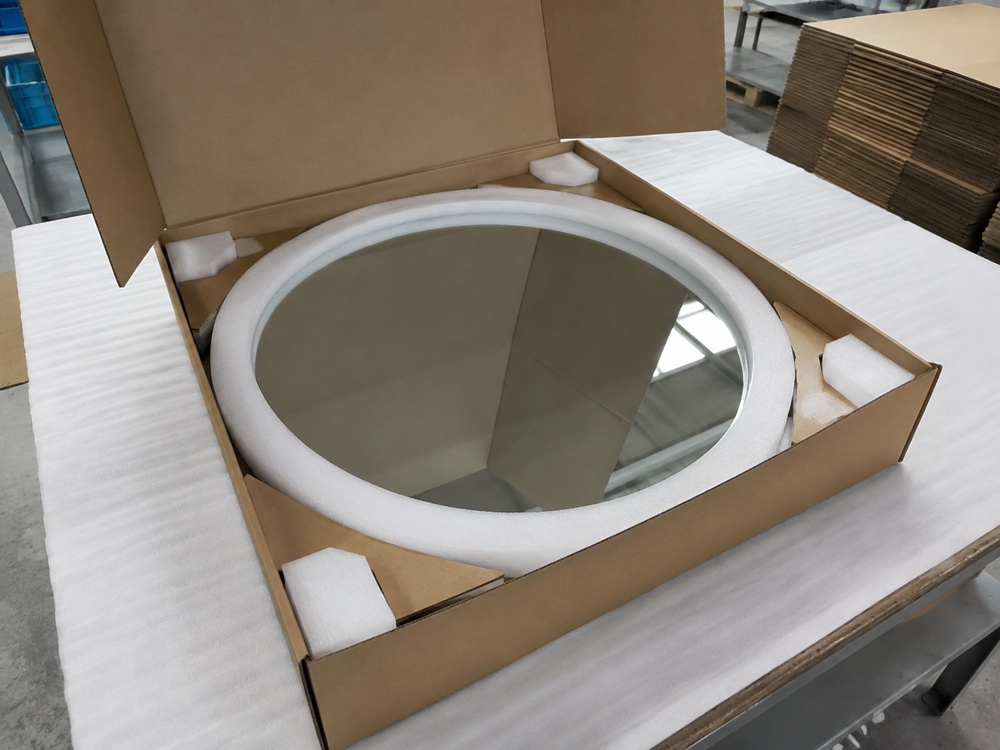 Round mirror edge protection and export packaging